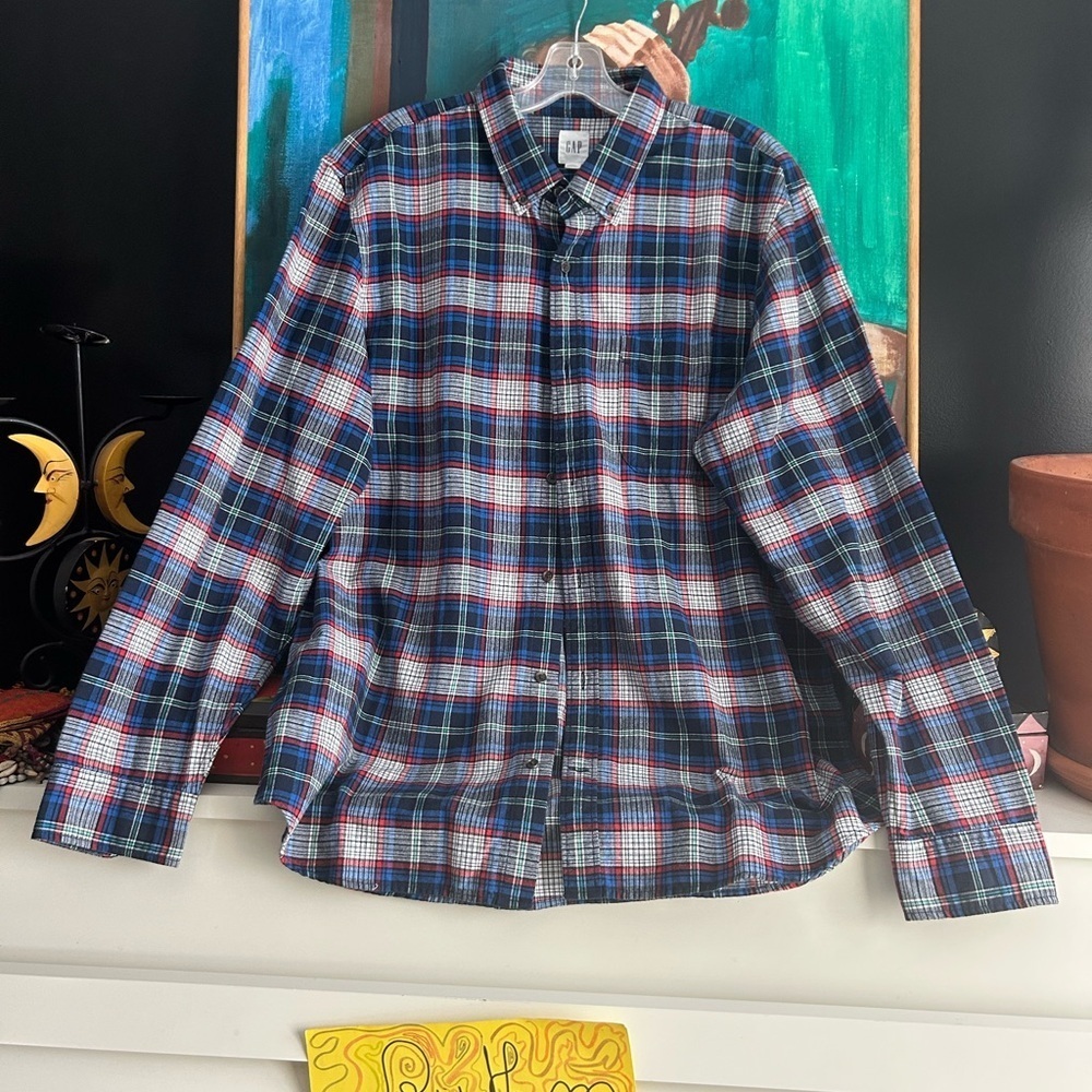 GAP Men’s Medium Blue Red Plaid Button Up Shirt Long Sleeve Casual Cotton Top